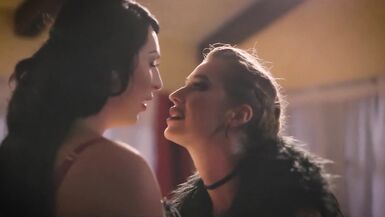 Sexy Shemale Fucks Girl Hard