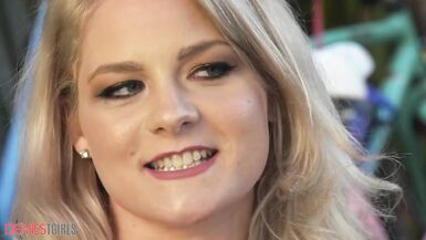 DevilsTGirls Jenny Flowers Spices up her best Friend's Relationship - 2 image