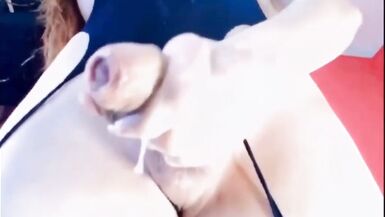 Tranny Cumshot Beauties - 7 image