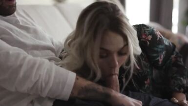 Sexy Trans Fucks Guy - 4 image