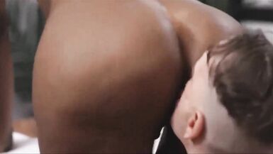 Black Tranny Masseuse & Customer Fuck Each Other - 6 image