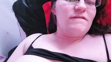 Amy Shows off her little Body for you - 11 image