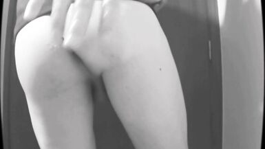 Trans Eats Veggie and Cums 2x - 1 image