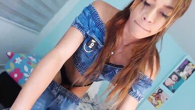 teen latina tgirl webcamshow! - 14 image