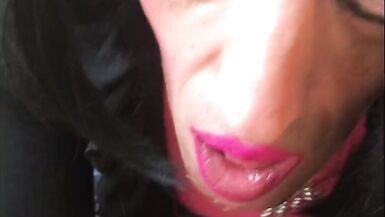 Lea buggers on the balcony - 3 image