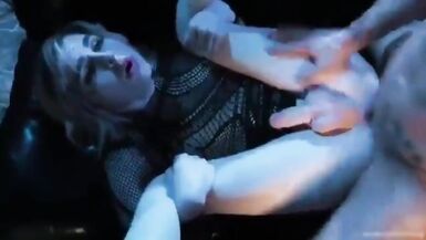 Hot fucking & happy endings - 1 image