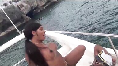 Parris In Jamaica - 10 image