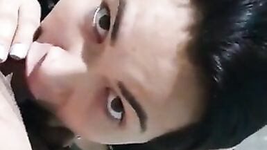 Inexperienced shemale sucks dick outdoors - 6 image