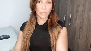 leandraxts booty cam show - 1 image