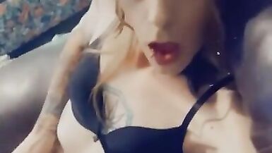 Pretty Tranny Fingering herself - 15 image