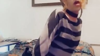 Sexy Trans Gets Playful in Hotel - 13 image