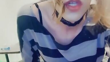 Sexy Trans Gets Playful in Hotel - 4 image