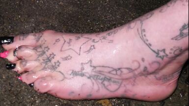 TS Feet on a Warm Day on the Creek - Barefoot & Nylons - 11 image