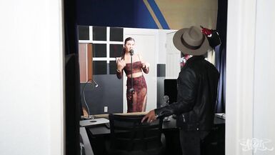 Daisy taylor blowing her while she blows - 2 image