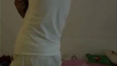 Delivery boy fucking the horny Asian Ladyboy in her house - 4 image