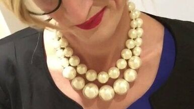 Sexy Shemale Milf - 1 image