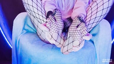 Emo Trans Showing here Feets and Upskirt - 13 image