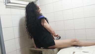 I Wash my Genitals in Hot Water and get Bluzz from it - 15 image