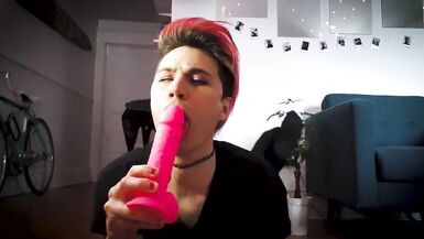 Playing with my Pink Dildo - 4 image