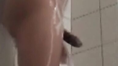 Trans Anairb Hot Masturbation with Bubbles Rounded to her Cock - 10 image