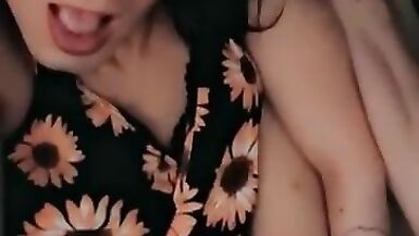 Inexperienced Tranny slut fucks her gaping arse - 15 image