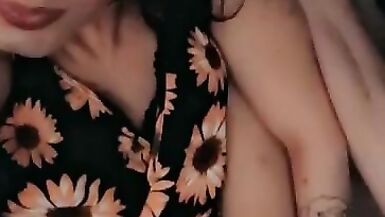 Inexperienced Tranny slut fucks her gaping arse - 5 image