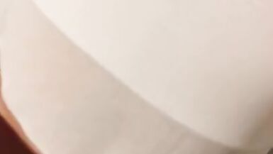 Je vous presente une jolie salope - 5 image